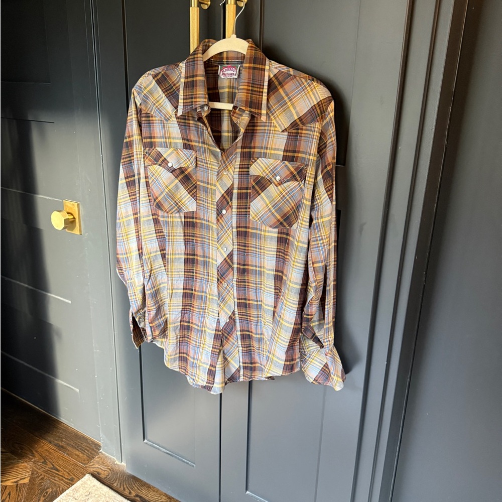 Classic Men's Plaid Button-Down Shirt